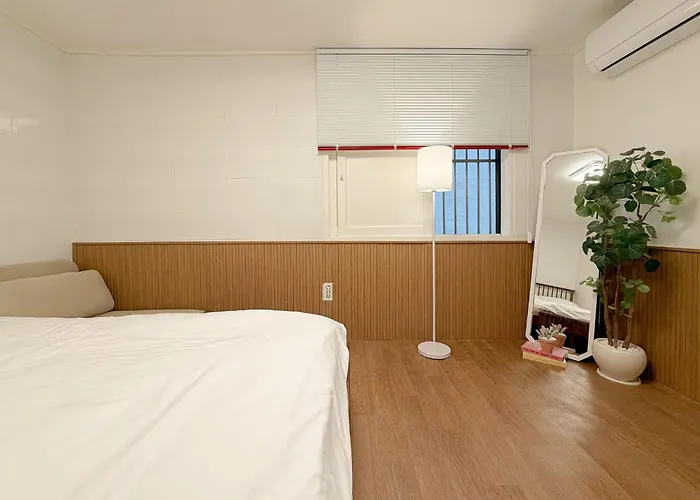 #신규할인#무료짐보관#디지털미디어시티역 공항버스 #마포구청 #홍대 합정 Seoul